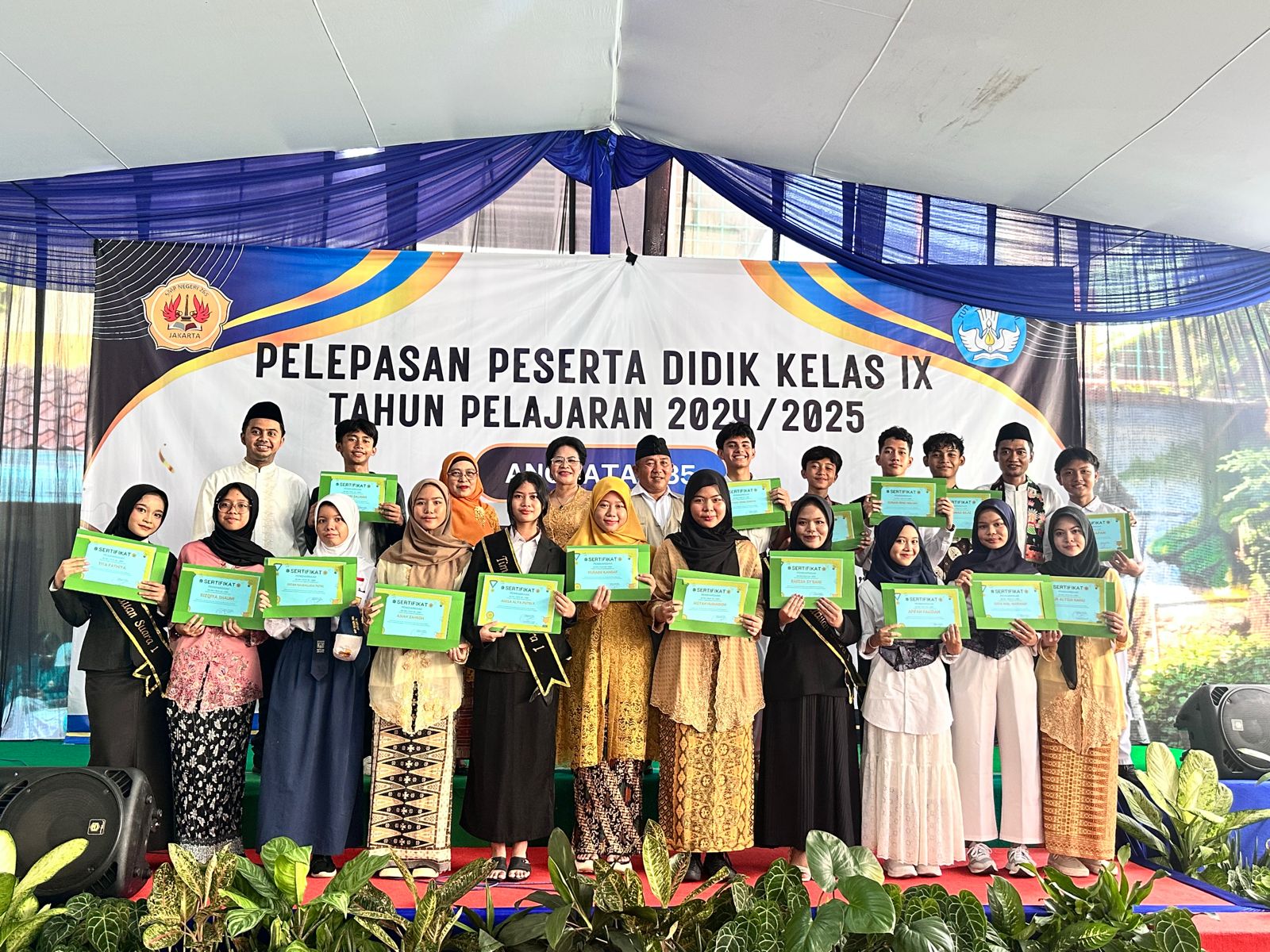 Dari Dojo dan Gelanggang, Hadir Pahlawan Prestasi SMPN 265